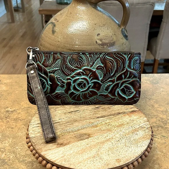 Patricia Nash Floral Tooled Leather Wristlet - Picture 1 of 13